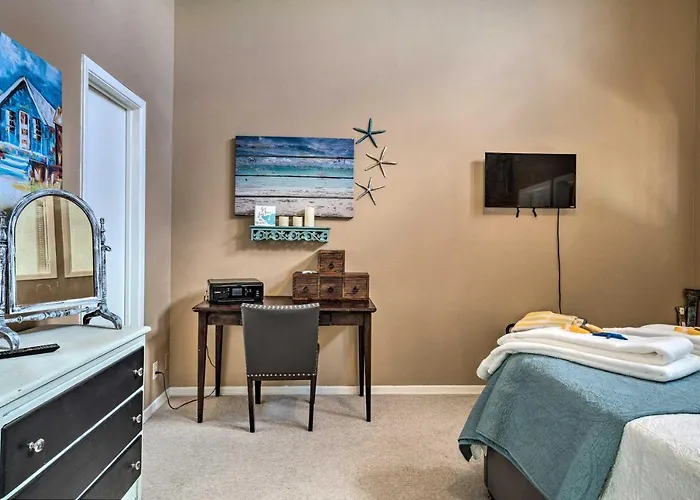Horseshoe Bay Resort Townhome - Near Lake Lbj!