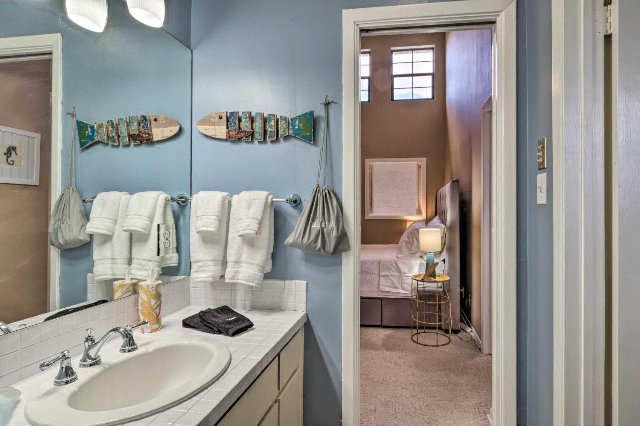 Townhome - Near Lbj!
